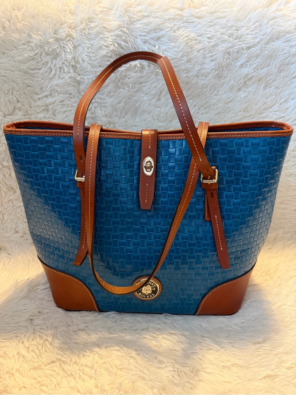 Dooney & Bourke Claremont Woven Dover Blue Tote - Picture 11 of 11
